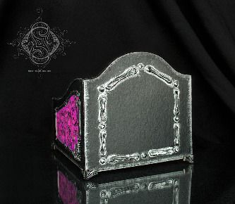 Прикроватная подставка под женские мелочи 'Royal magenta''. Самовыпиленная заготовка из картона, декупаж, штампинг, декор объёмными элементами